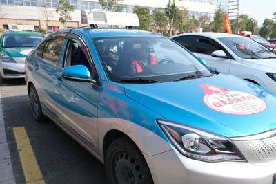 城市流動(dòng)的溫暖名片 溫州“雷鋒”出租車免費(fèi)接送患者背后的設(shè)計(jì)思考